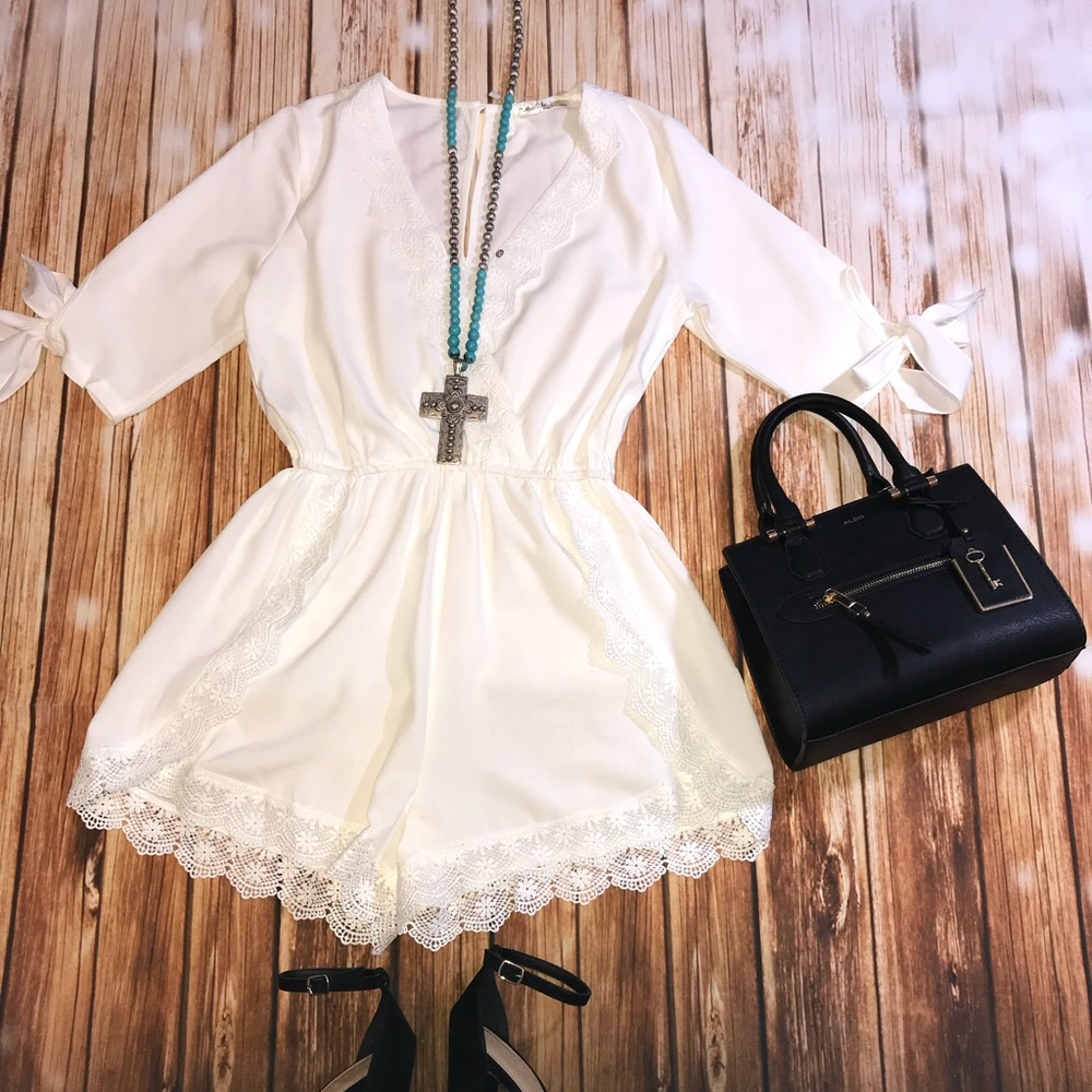 Beautiful Bright White Romper!
